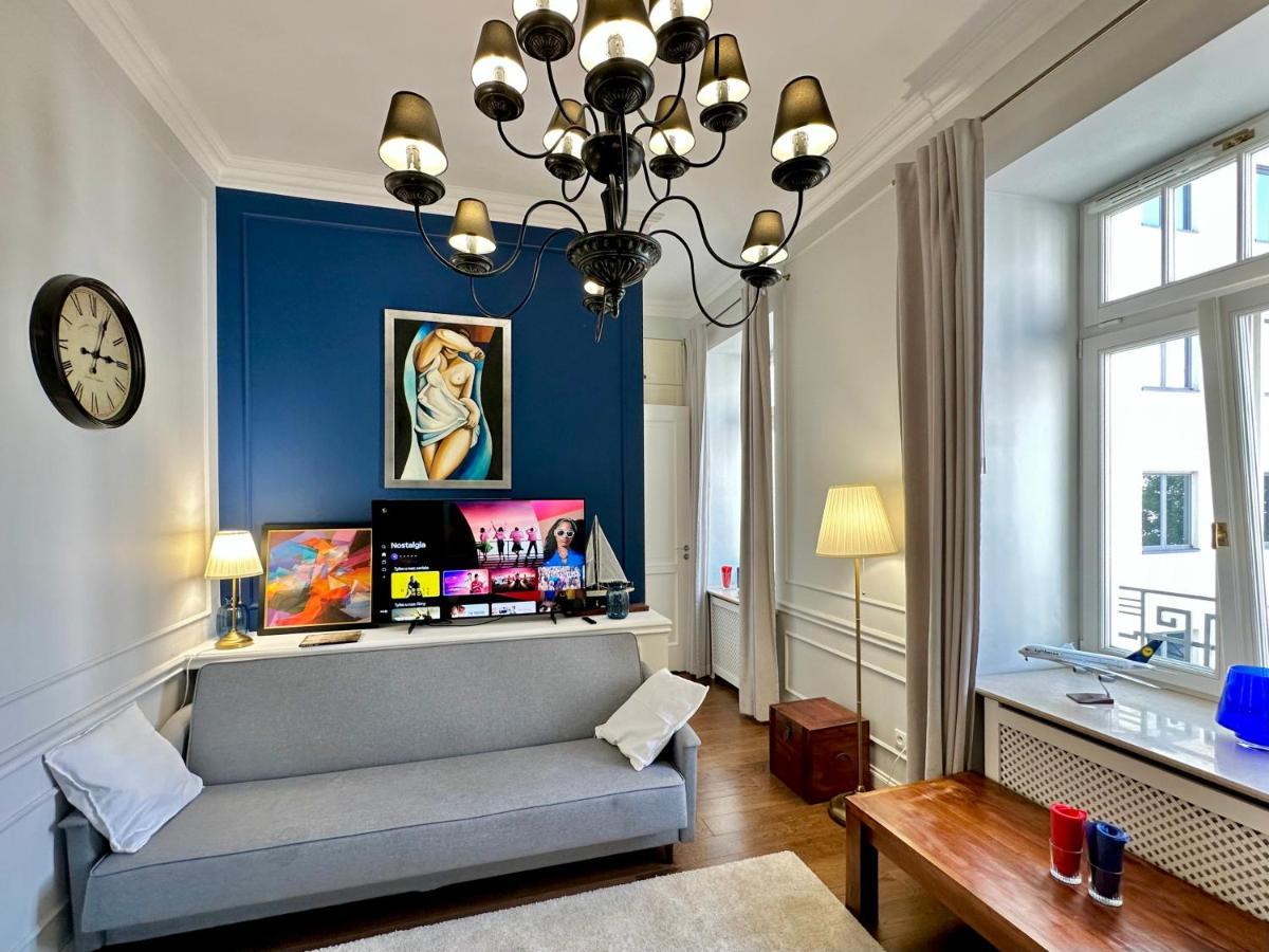 Ferienwohnung Decor Metro Wifi 300 Mbs 65Tv Netflix Hbo Warschau Exterior foto