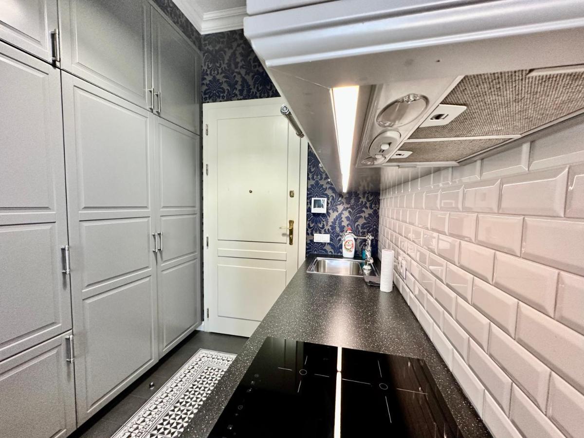 Ferienwohnung Decor Metro Wifi 300 Mbs 65Tv Netflix Hbo Warschau Exterior foto