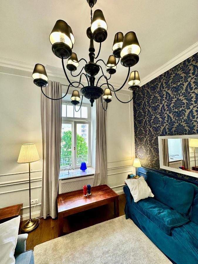 Ferienwohnung Decor Metro Wifi 300 Mbs 65Tv Netflix Hbo Warschau Exterior foto